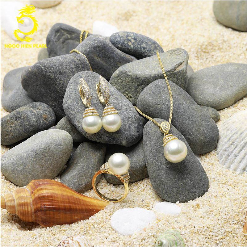 Bộ trang sức ngọc trai Southsea kết hợp vàng 18K GS0611