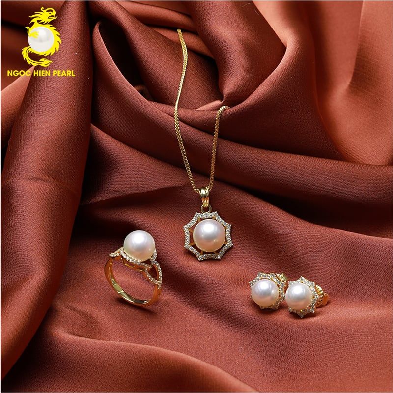 Bộ trang sức ngọc trai Akoya kết hợp vàng 18K GS0605