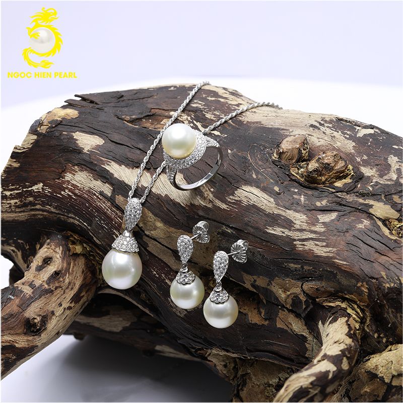 Bộ trang sức ngọc trai Maxima kết hợp vàng 18K GS0610