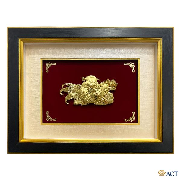 Quà tặng Tranh Em Bé Ôm Cá Chép dát vàng 24k ACT GOLD ISO 9001:2015