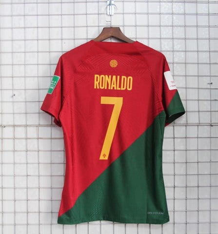 Áo đấu Ronaldo 7 tuyển Bồ Đào Nha World Cup 2022/23 - bản player