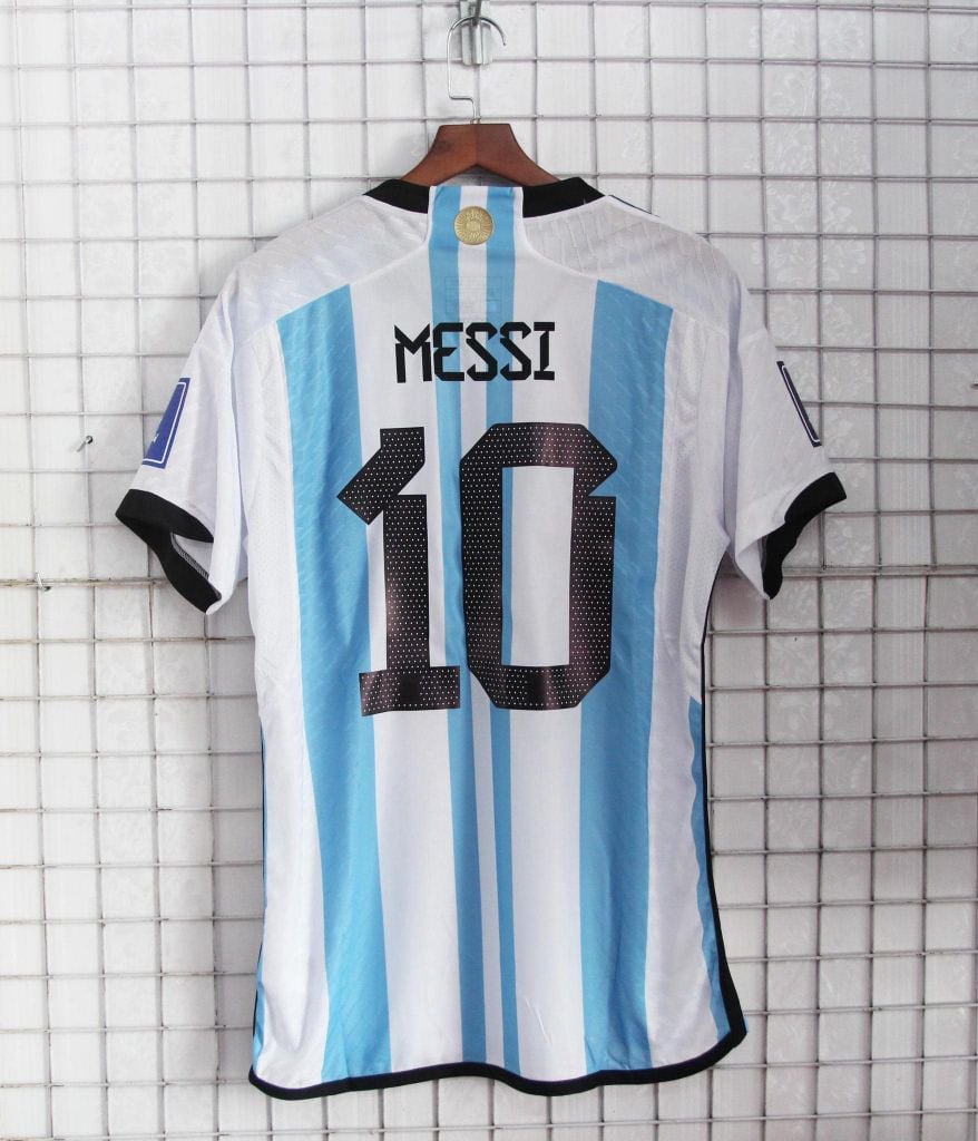 Áo đấu Messi 10 tuyển Argentina Chung kết World Cup 2022 - bản player - sân nhà