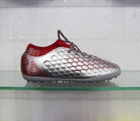Giày bóng đá Mira Hunter sân cỏ nhân tạo (TF) màu bạc