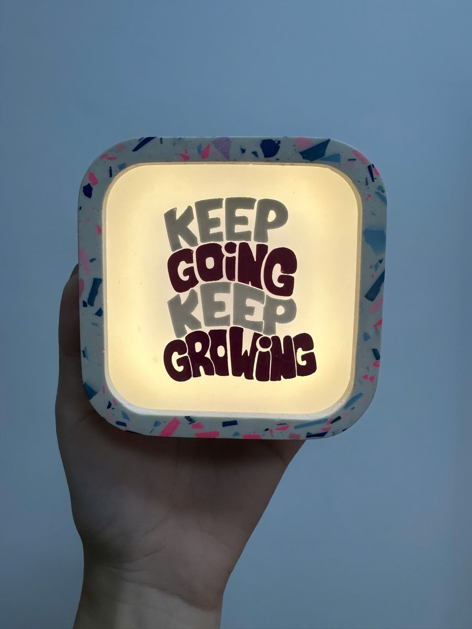 Đèn Jesmonite Lightbox - Vuông - Custom chữ / màu sắc