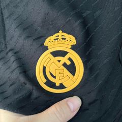 ÁO ĐẤU REAL MADRID SÂN KHÁCH THỨ BA ĐEN BẢN PLAYER - LOGO ÉP MÙA GIẢI 2023/2024 ( KHÔNG CÓ PATCH)