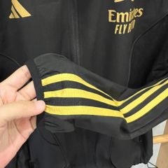 Áo khoác Arsenal 2023  đen sọc vàng logo súng vải gió trượt nước, chống nắng