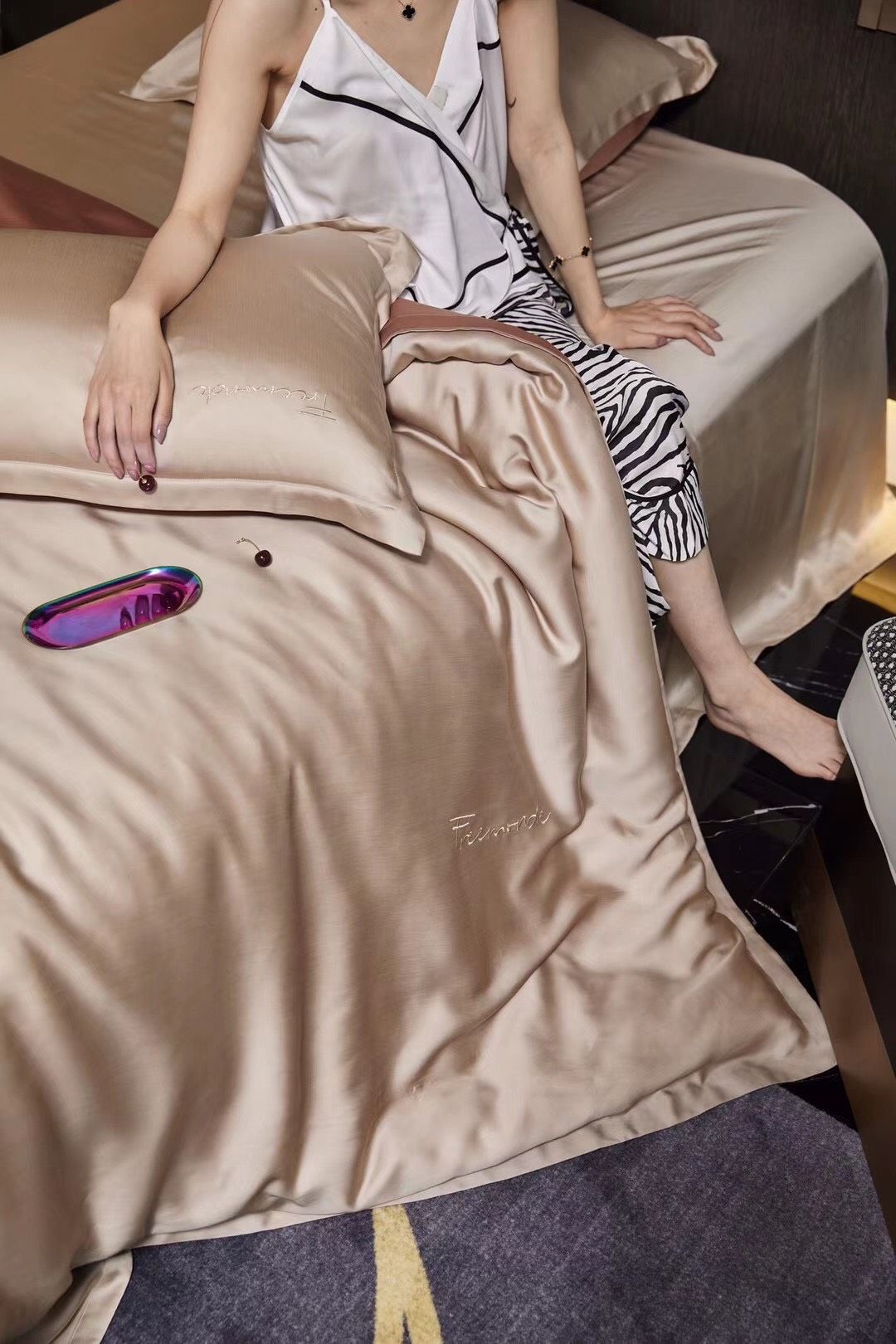 Bộ Chăn Ga Tencel 80S Freemonde Phối Be - Cam