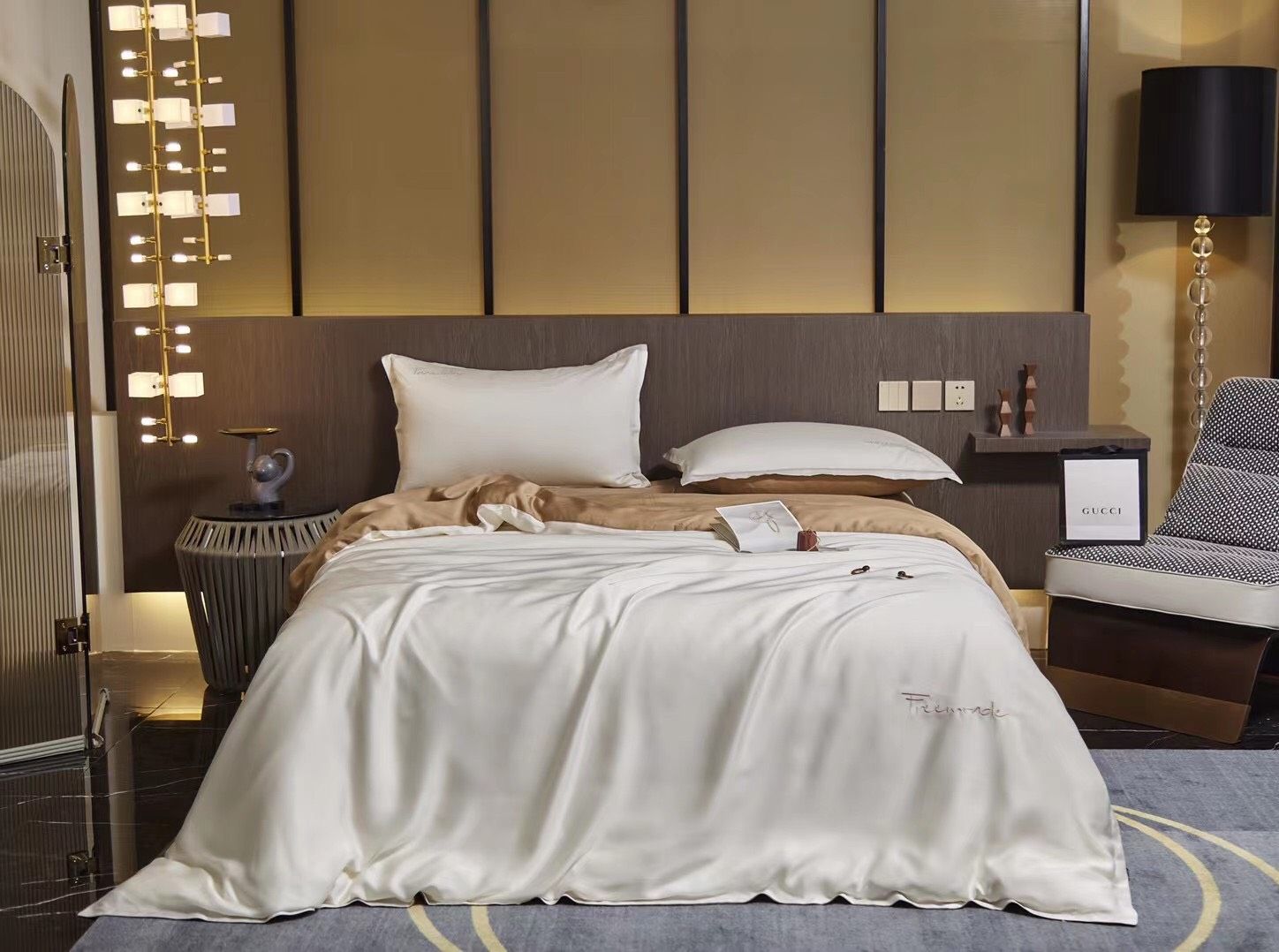 Bộ Chăn Ga Tencel 80S Freemonde Phối Trắng - Nâu