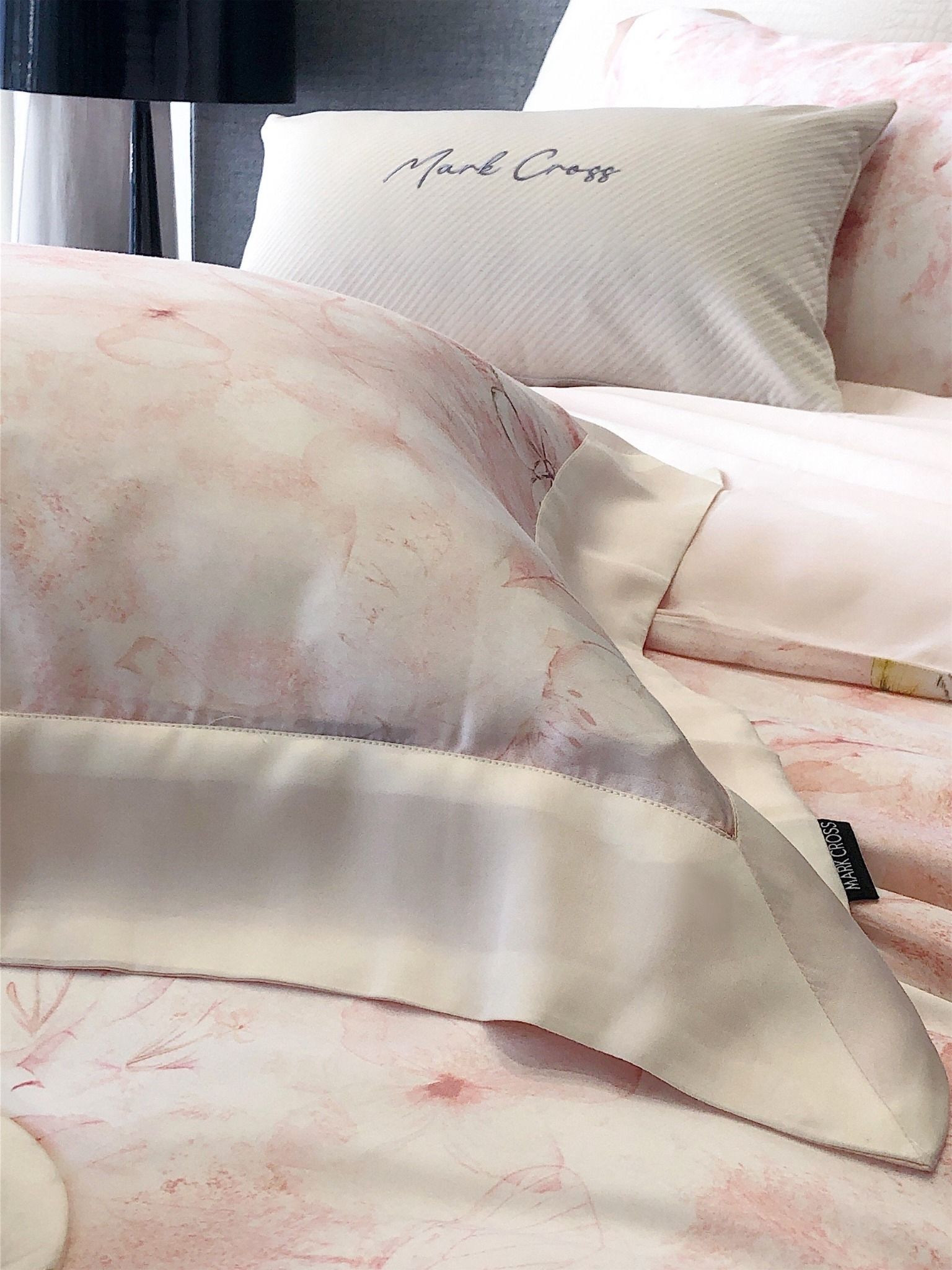 Bộ Chăn Ga Tencel Pima 100s Markcross - Bướm Hồng