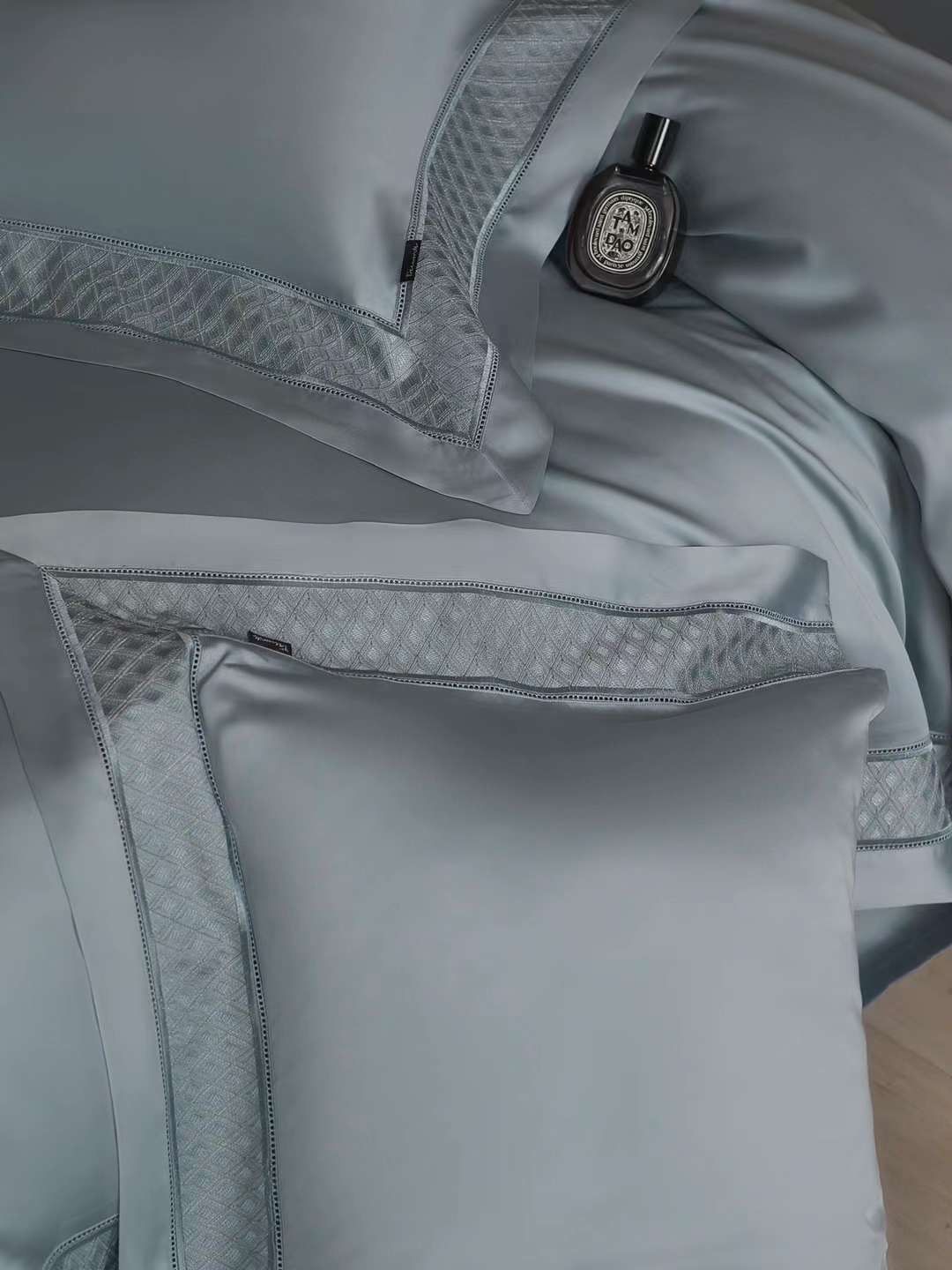 BỘ CHĂN GA TENCEL 120S FREEMONDE 2024 - MÀU XANH