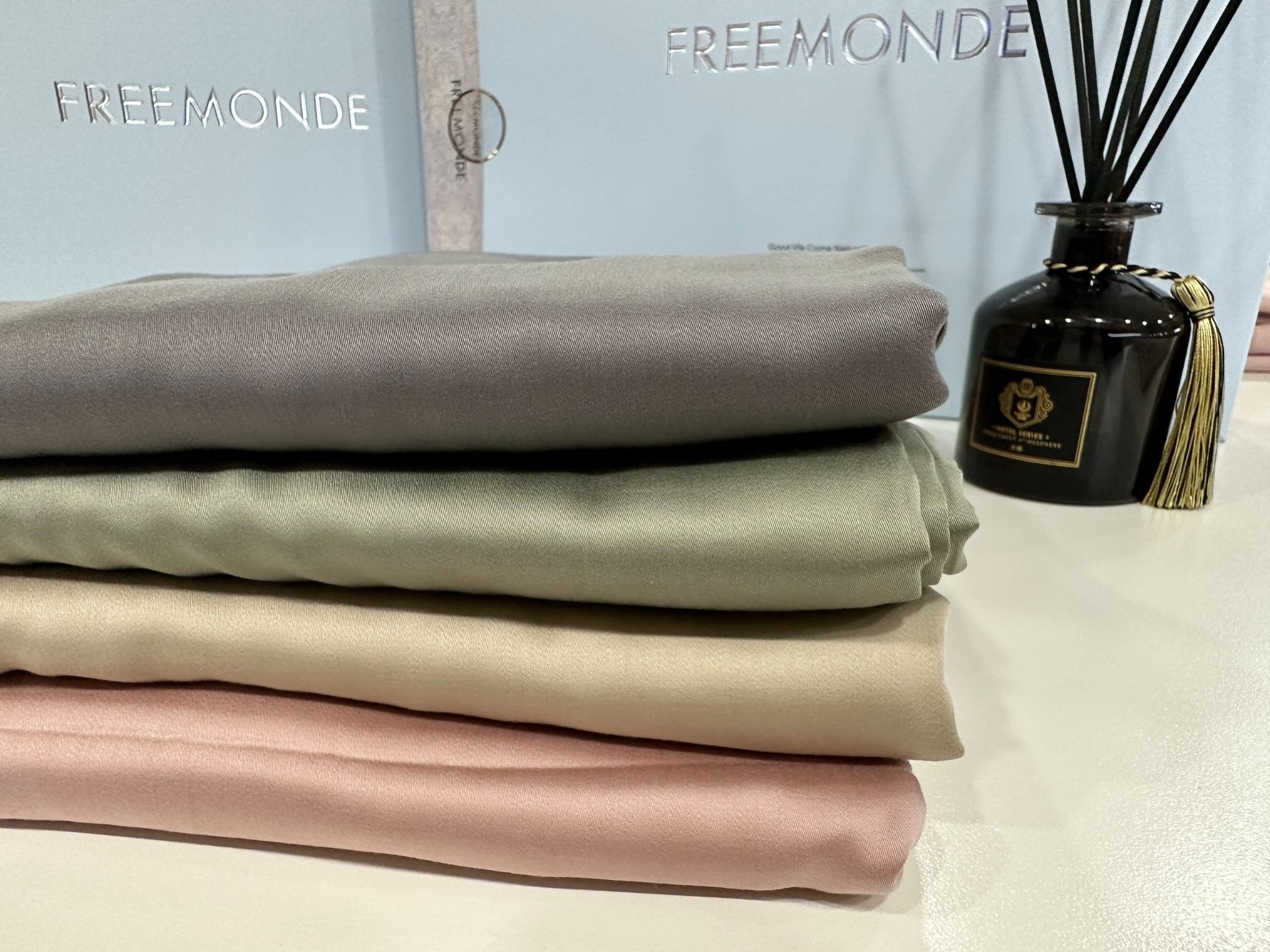 BỘ CHĂN GA TENCEL 120S FREEMONDE 2024 - MÀU XÁM XANH