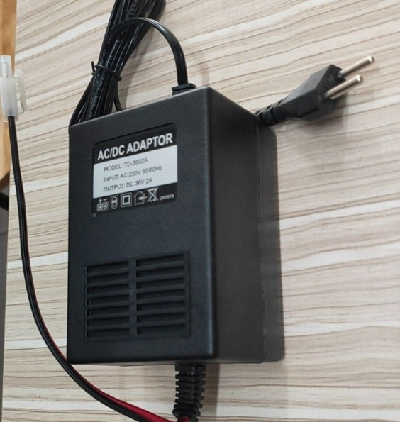Nguồn cơ 36V 2A