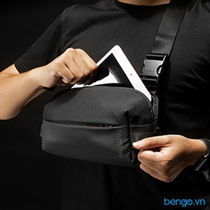 Túi Đeo Chéo TOMTOC (USA) Lightweight Codura Sling Bag Black - H02-A04D