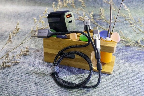 Củ sạc Mazer SuperMINI 20W