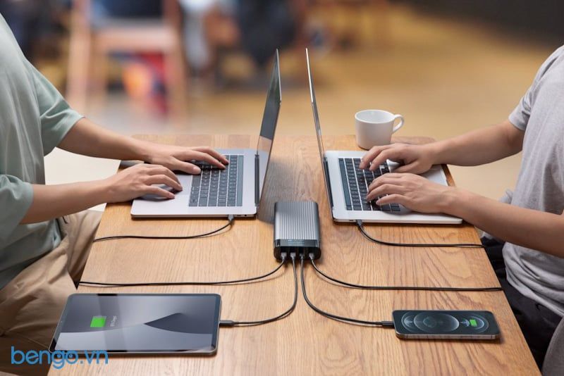 HyperJuice 245W USB-C Battery Pack 27.000mAh - HJ245B