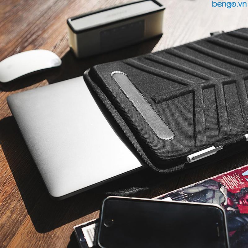 Túi chống sốc MacBook Pro 13″ New TOMTOC (USA) EVA HARD SHELL - A24-C02