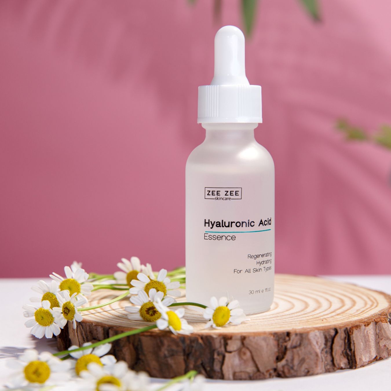 Tinh chất trẻ hóa phục hồi da Hyaluronic Acid Essence - ZEE ZEE skincare 30ml