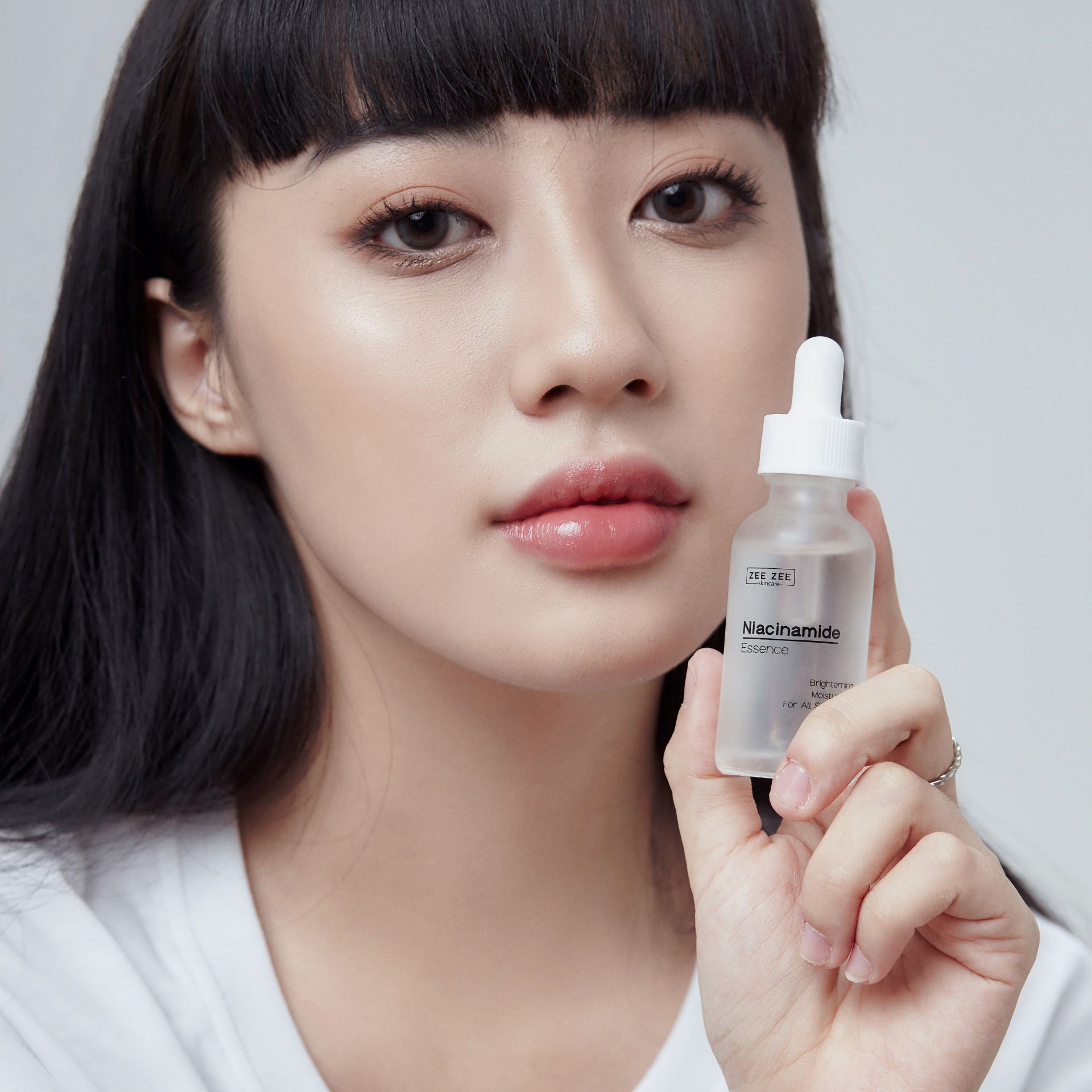 Bộ Đôi Niacinamide, Mugwort Essence ZEE ZEE Skincare - Tinh chất Dưỡng Sáng, Ngừa Mụn Thâm, Mờ Tàn Nhang!