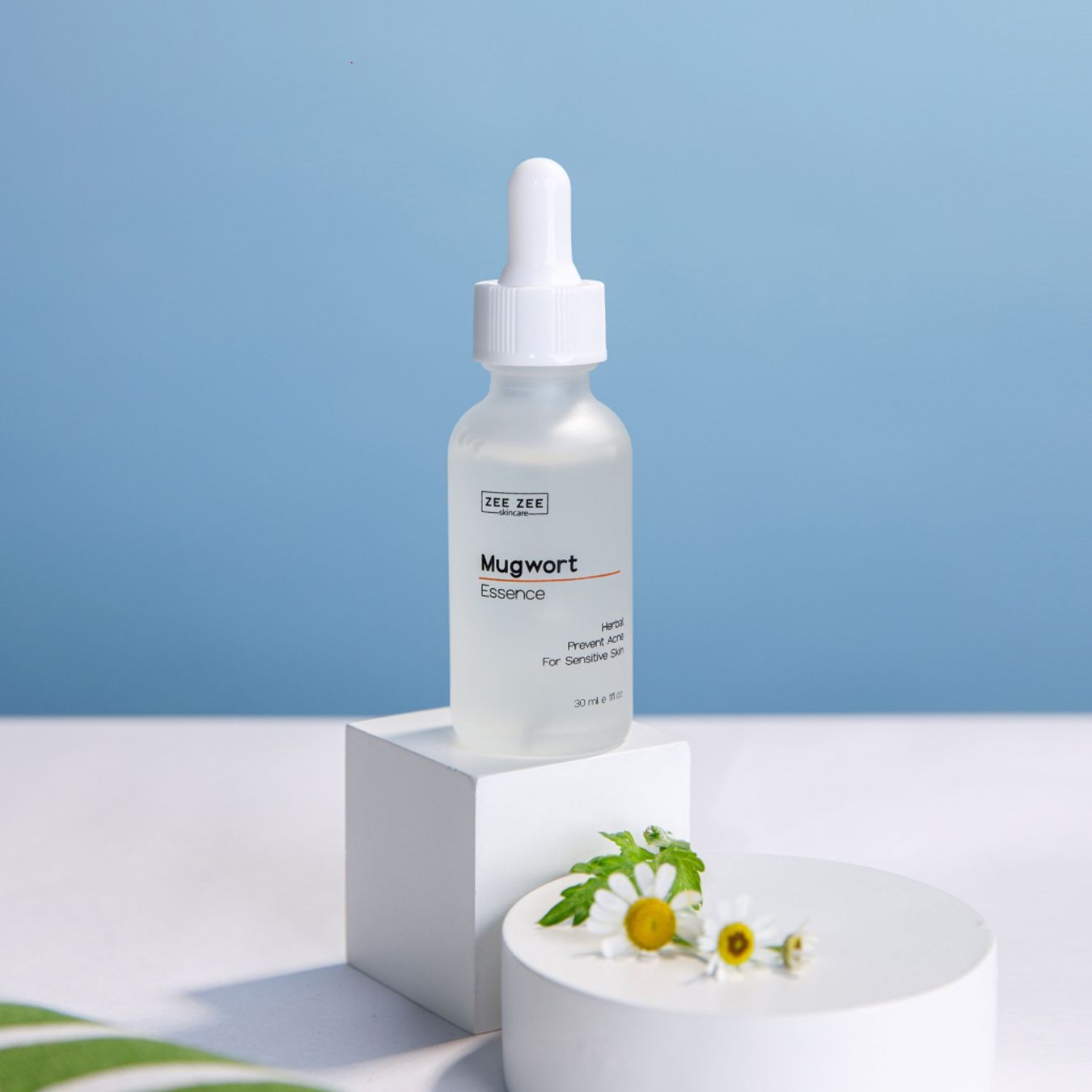 Tinh chất thảo dược ngăn ngừa mụn Mugwort Essence - ZEE ZEE skincare 30ml