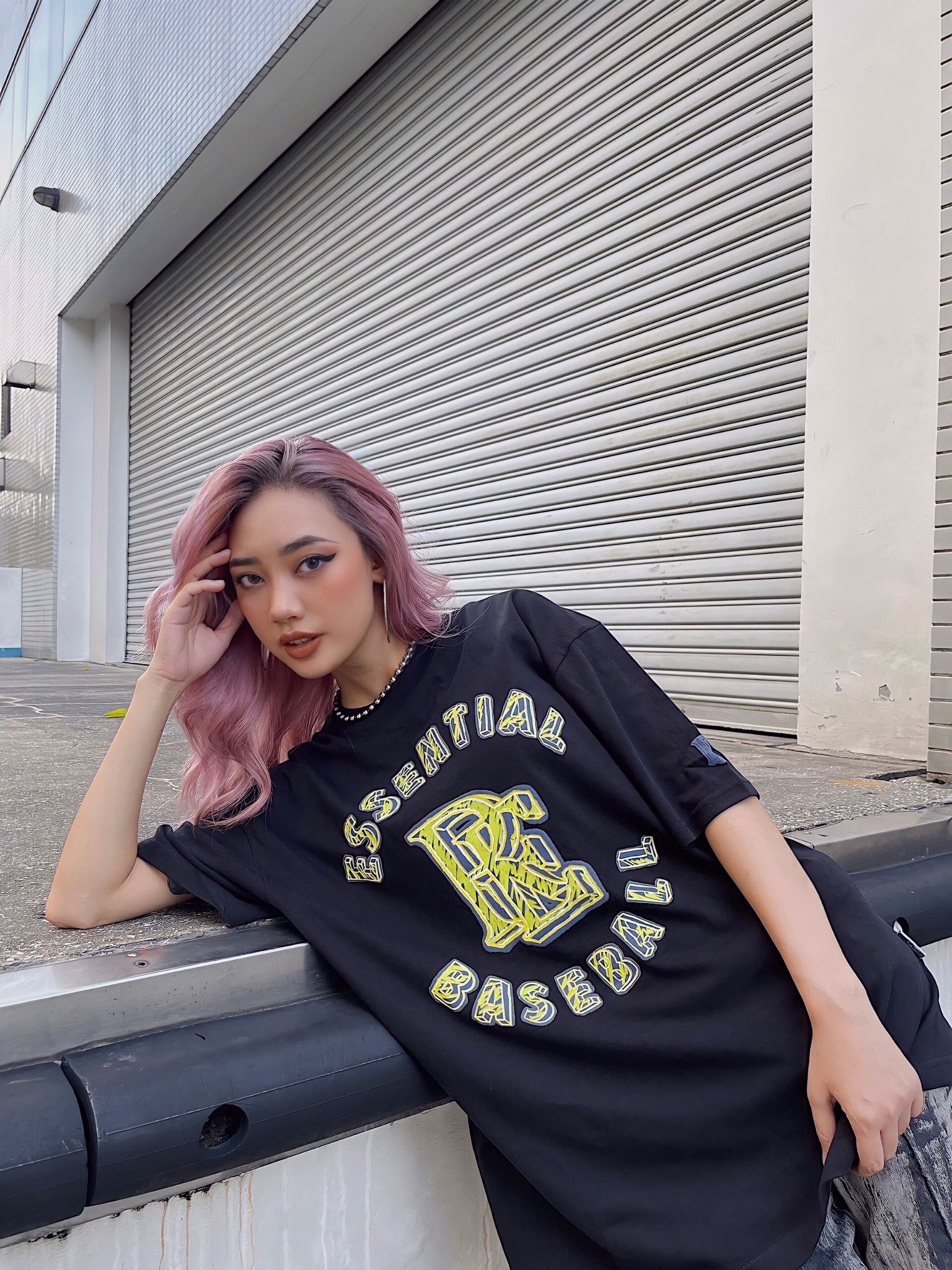 ESSENTIAL BASEBALL TEE - BLACK