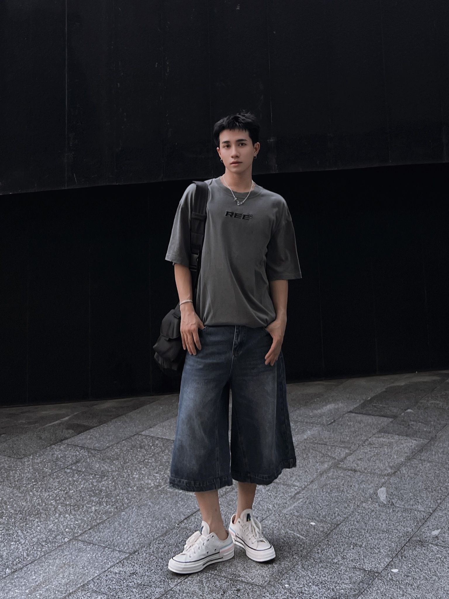 REE WASH TEE - LEAD GREY