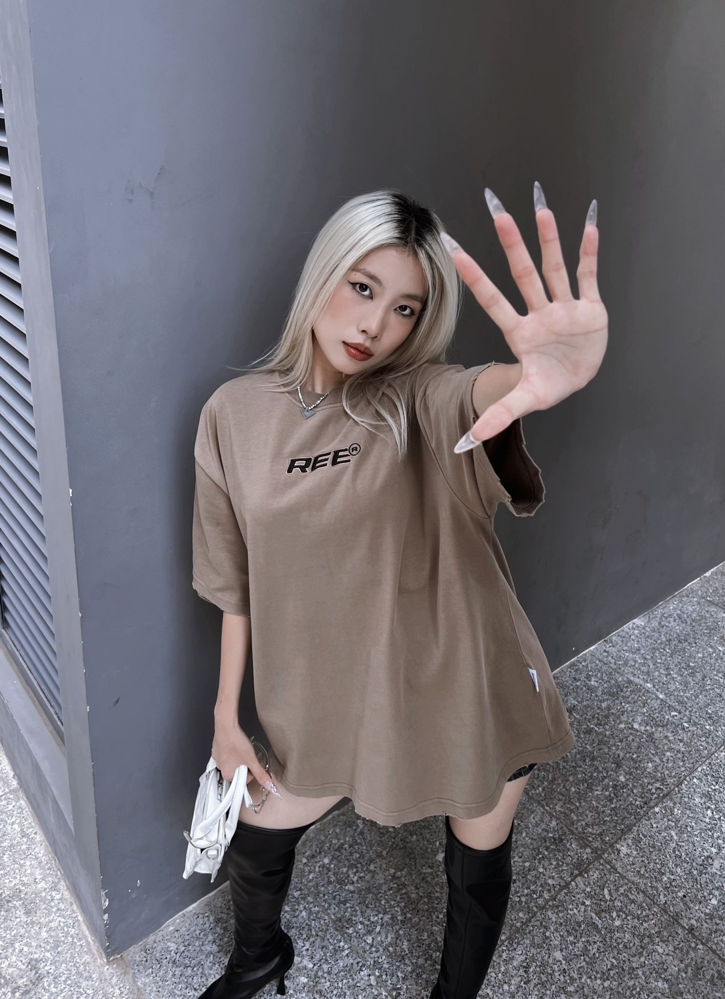 REE WASH TEE - BROWN