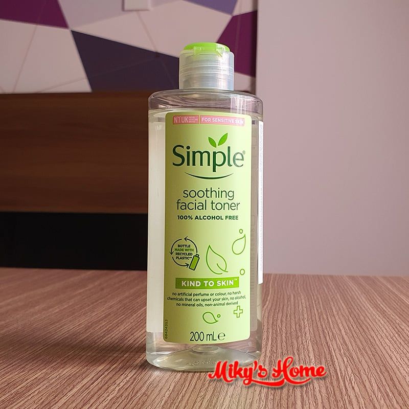 Nước hoa hồng Simple Soothing Facial Toner 200ml (UK - Anh Quốc)