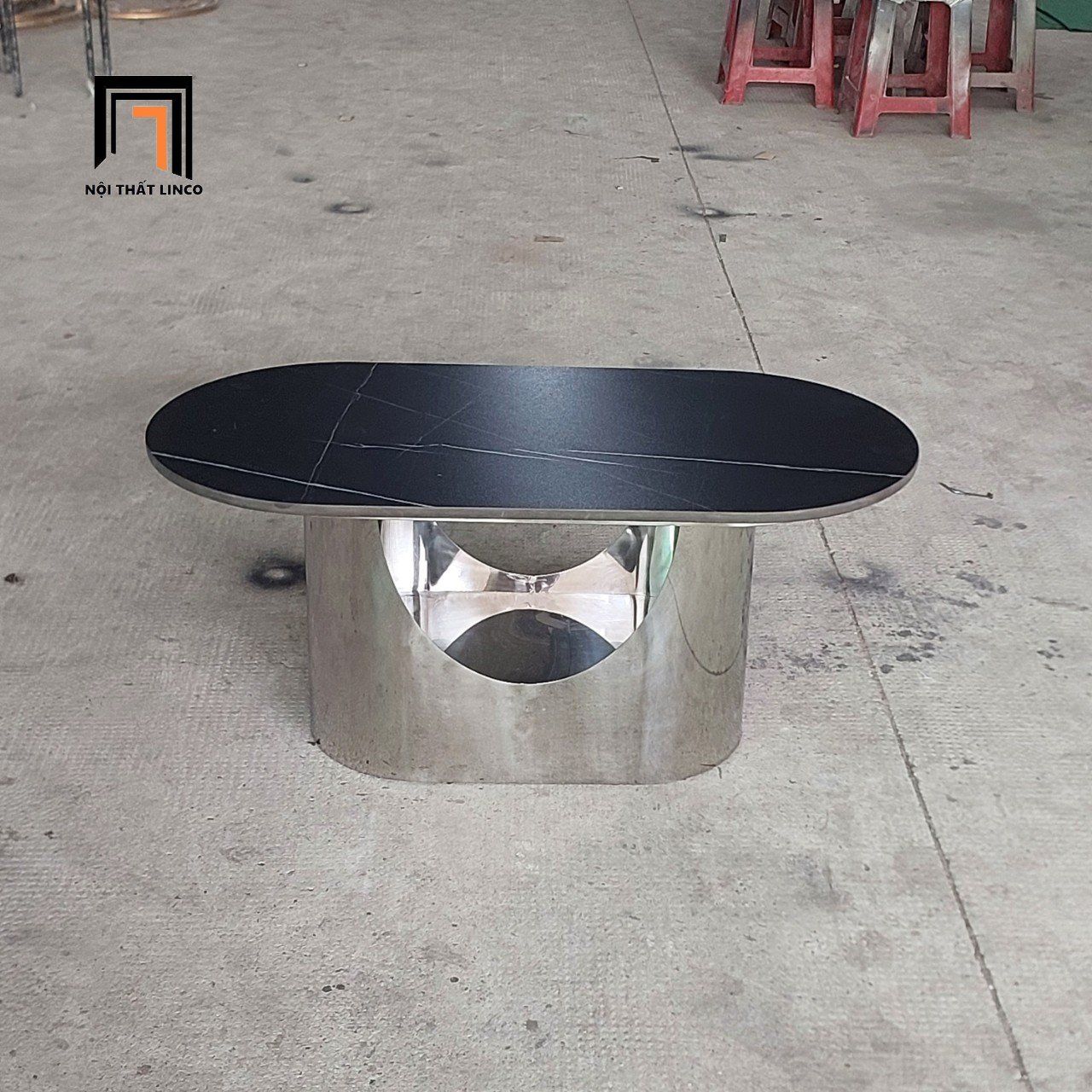 Bàn sofa gia đình khung chân inox BTPK76 Camak mặt đá đen