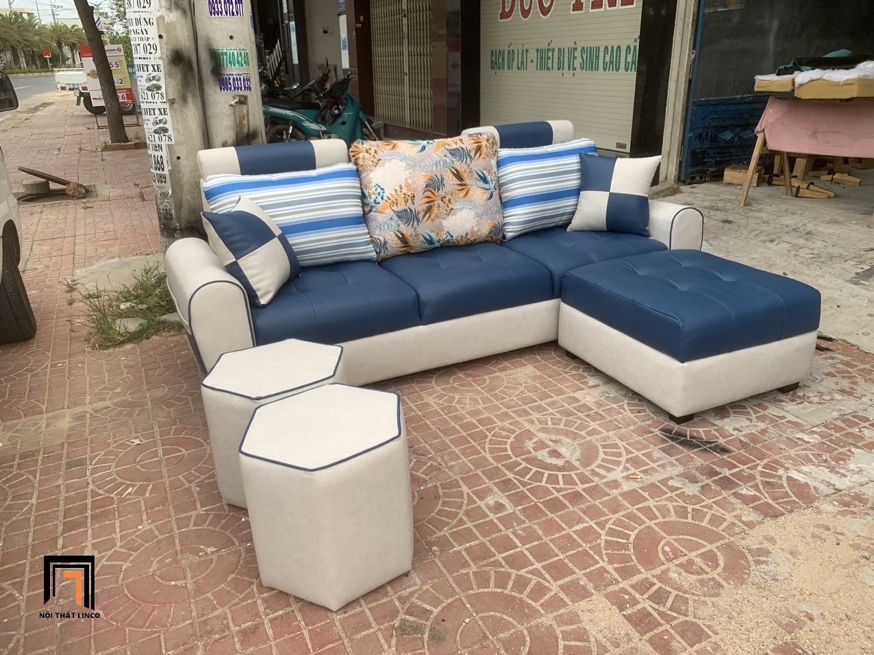 Bộ ghế sofa băng cao cấp BT182 Famin 2m4 da giả