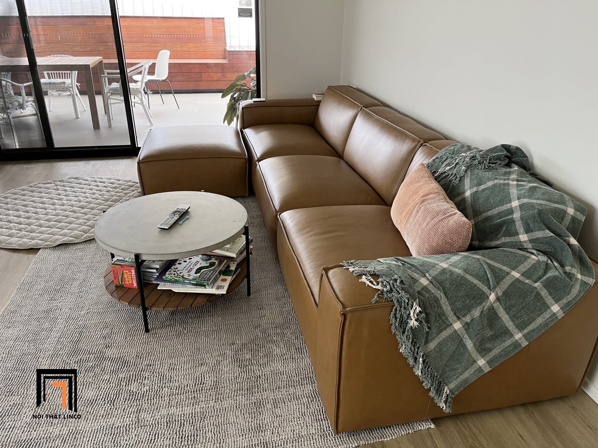 Bộ ghế sofa gia đình sang trọng BT245 Otton dài 2m3 da Pu