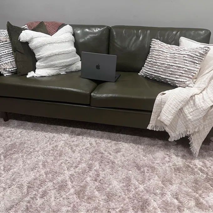Ghế sofa băng da giả dài 1m9 BT235 Vega cho văn phòng giá rẻ