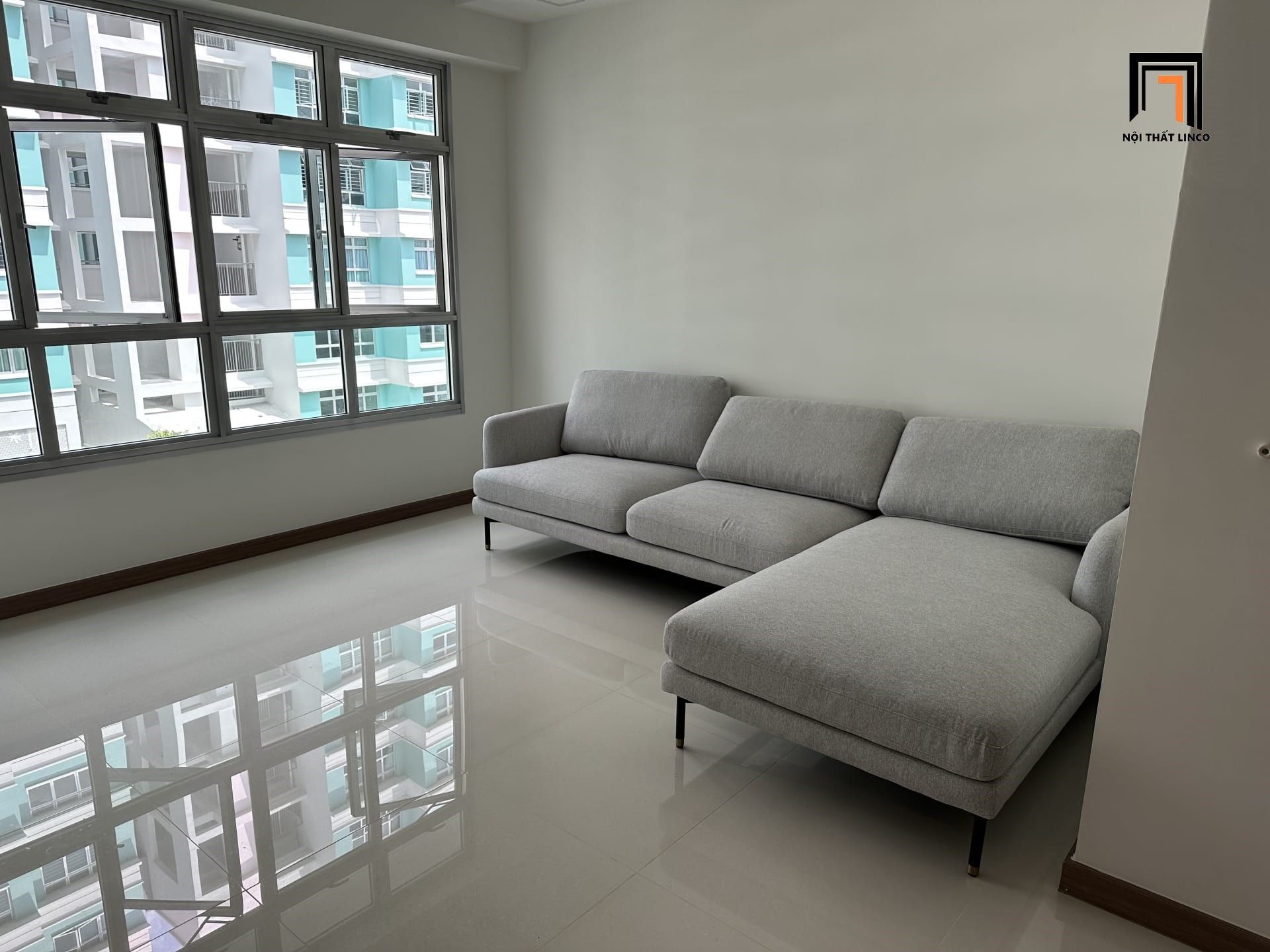 Bộ ghế sofa góc cong GT130 Pebble 2m4 x 1m6 xám trắng