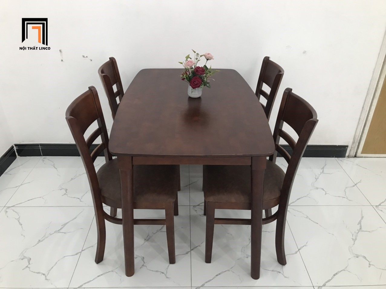 Bộ bàn ăn 3-KH4-G02-B108-nau gỗ tư nhiên dài 1m2 kèm 4 ghế