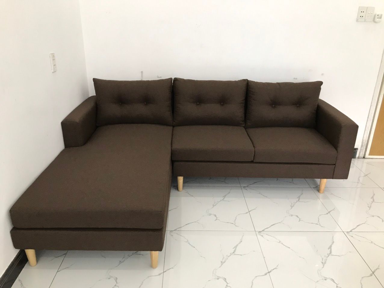 Ghế sofa góc gia đình nâu đậm 2m2 x 1m6 giá rẻ