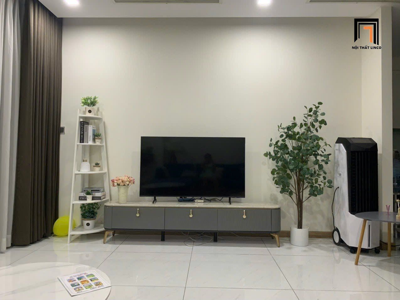 Kệ tivi phòng khách gia đình dài 2m 8-GF mặt đá ceramic đen