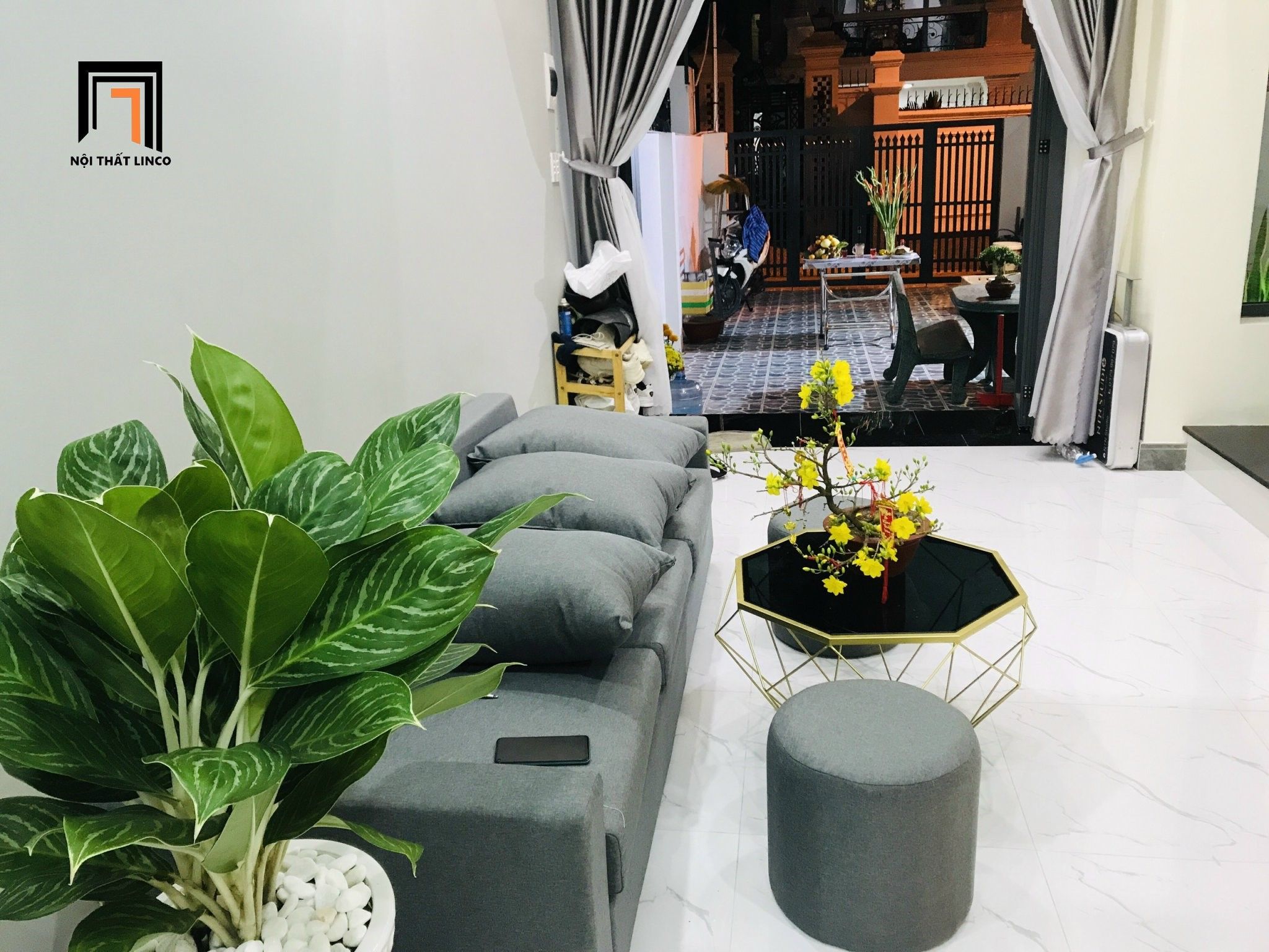 Bộ ghế sofa băng 2m phòng khách xám đen hiện đại