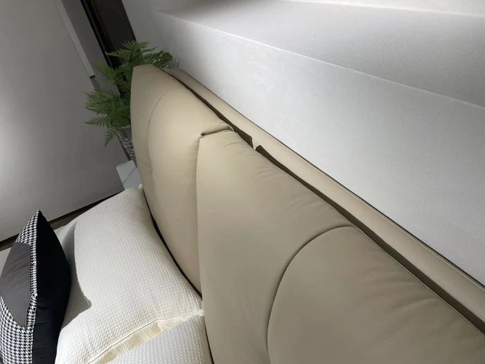 Giường ngủ xinh xắn 1m6 x 2m GN72 Felip da giả màu kem