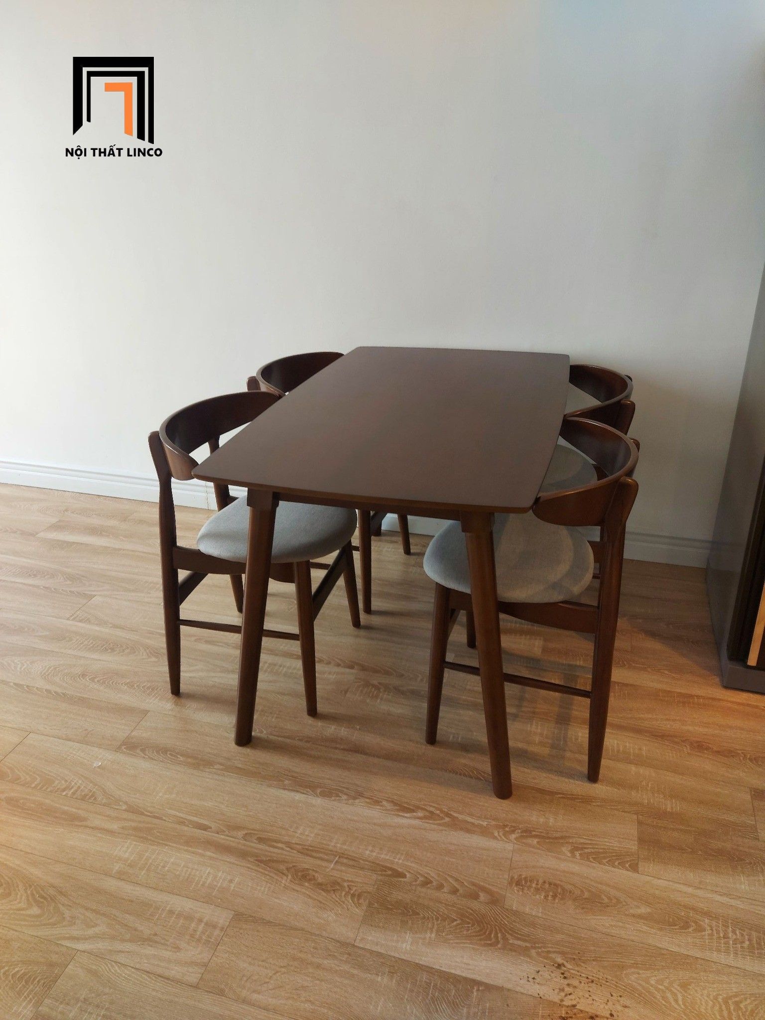 Set bàn ăn 4 ghế giá rẻ 21-KH4-G21-B108 phối màu hiện đại