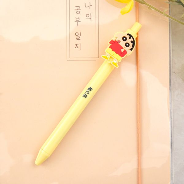 Bút bi ngòi màu đen 0.5mm Shin - Cậu bé bút chì