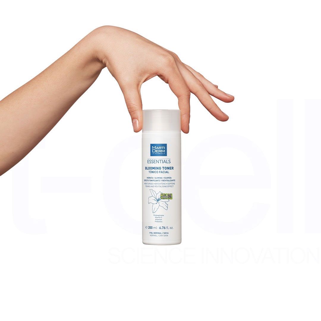Nước Cân Bằng Dưỡng Ẩm Cho Da Thường Đến Khô - MartiDerm Essentials Blooming Toner (200ml)