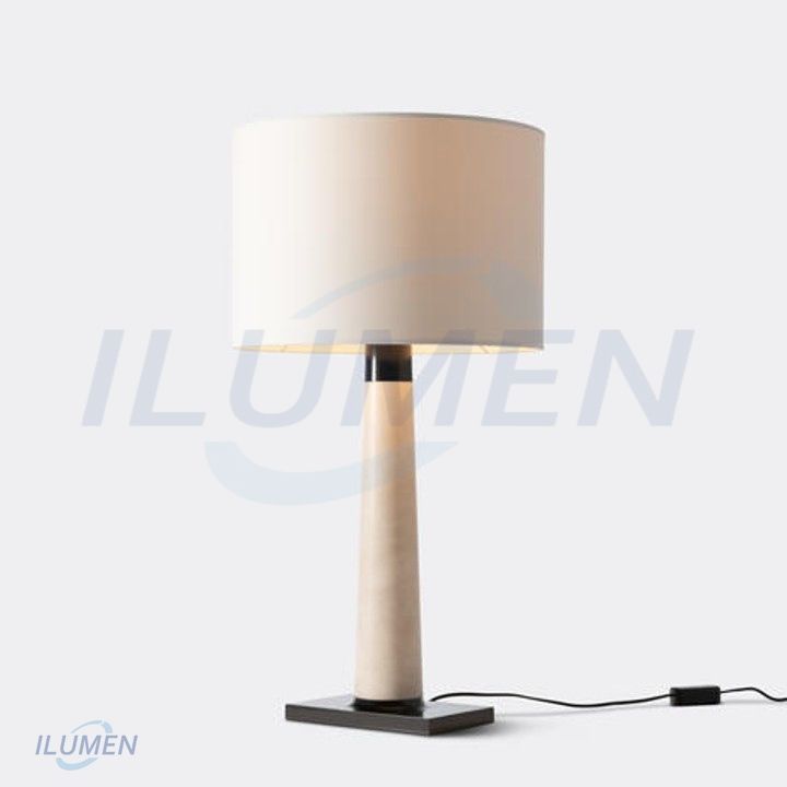 Đèn bàn đá cẩm thạch sang trọng