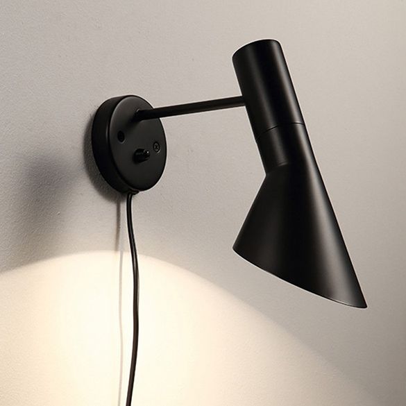 XDW0019 ĐÈN TƯỜNG ARNE JACOBSEN