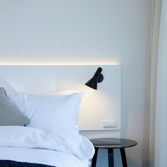XDW0019 ĐÈN TƯỜNG ARNE JACOBSEN