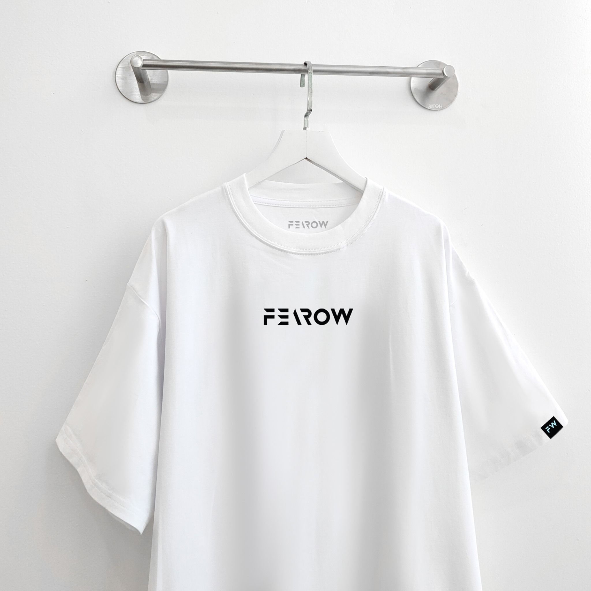 SIGNATURE TEE - WHITE