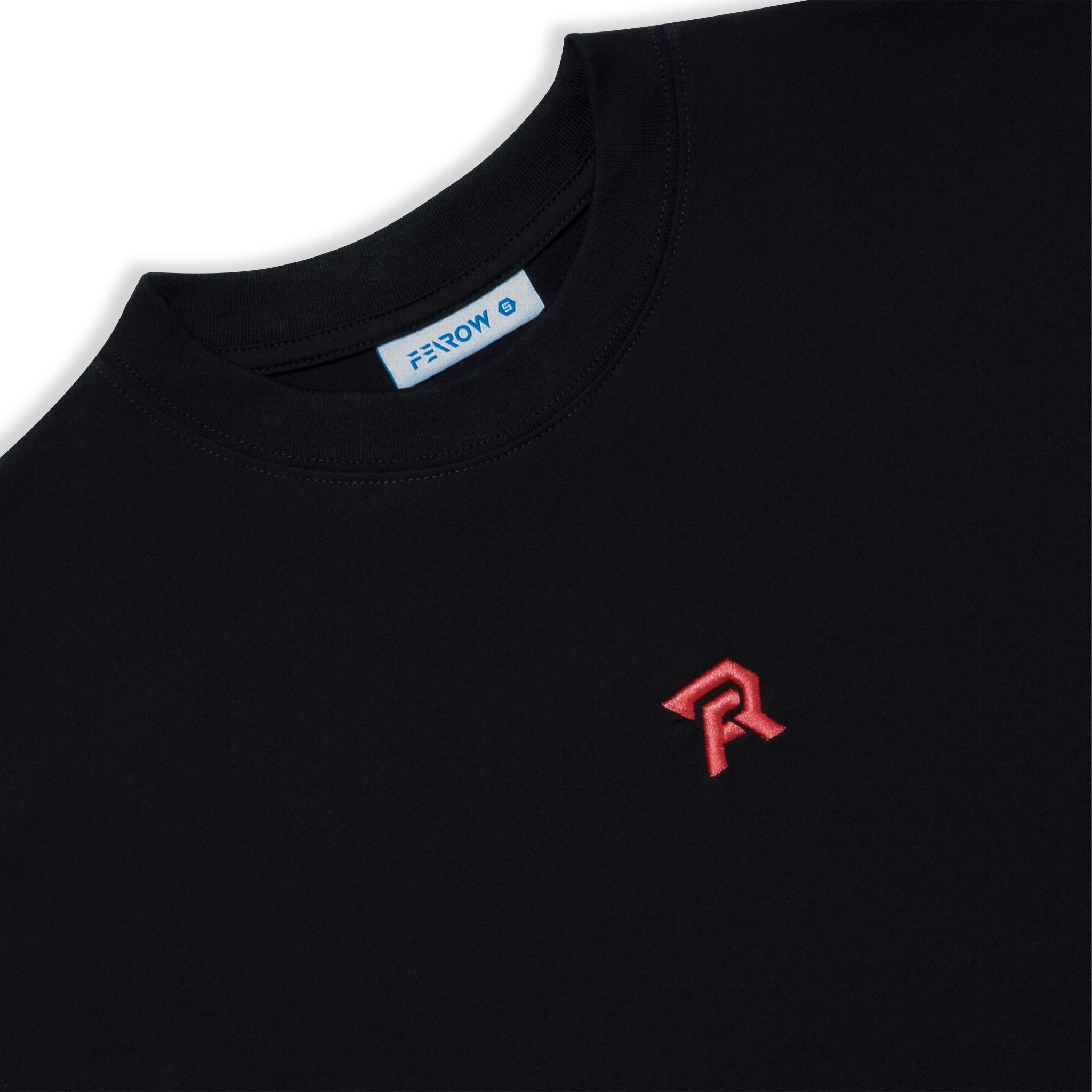 RED TEXT TEE / BLACK COLOR