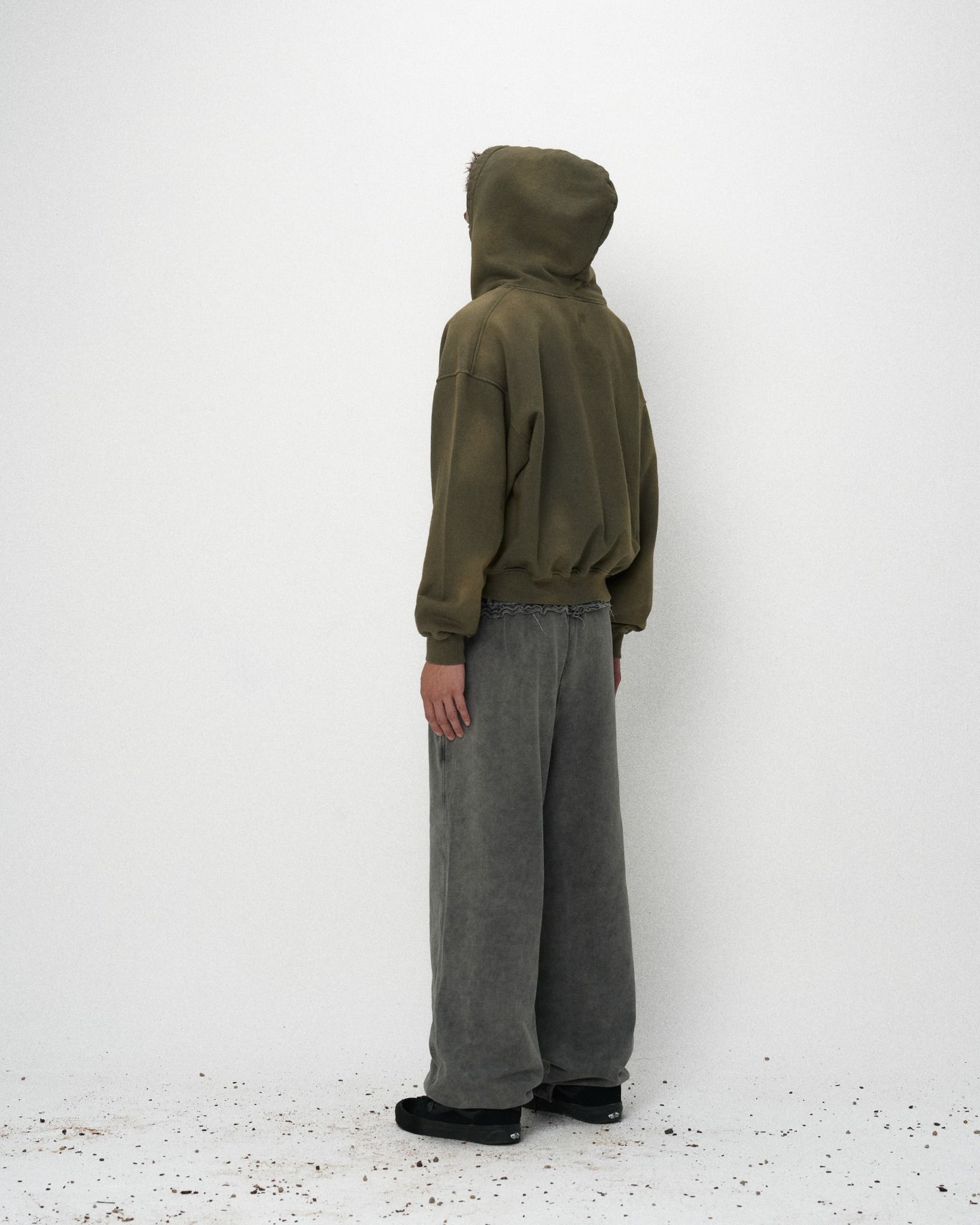HD9 - 'INTROVERSE' DOUBLE ZIP HOODIE - OLIVE WASH