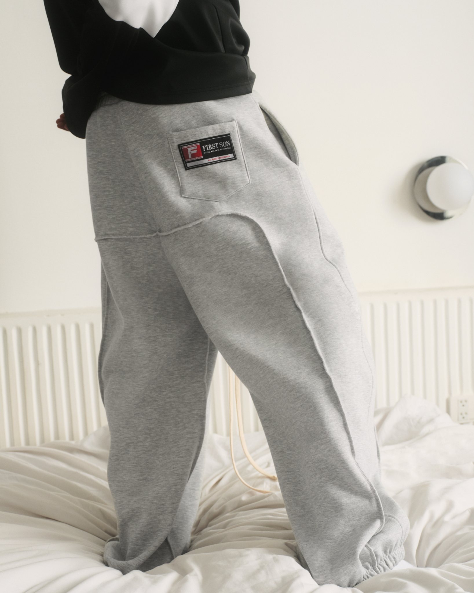 JSP1 - FNOS JOGGERS SWEATPANTS - GREY