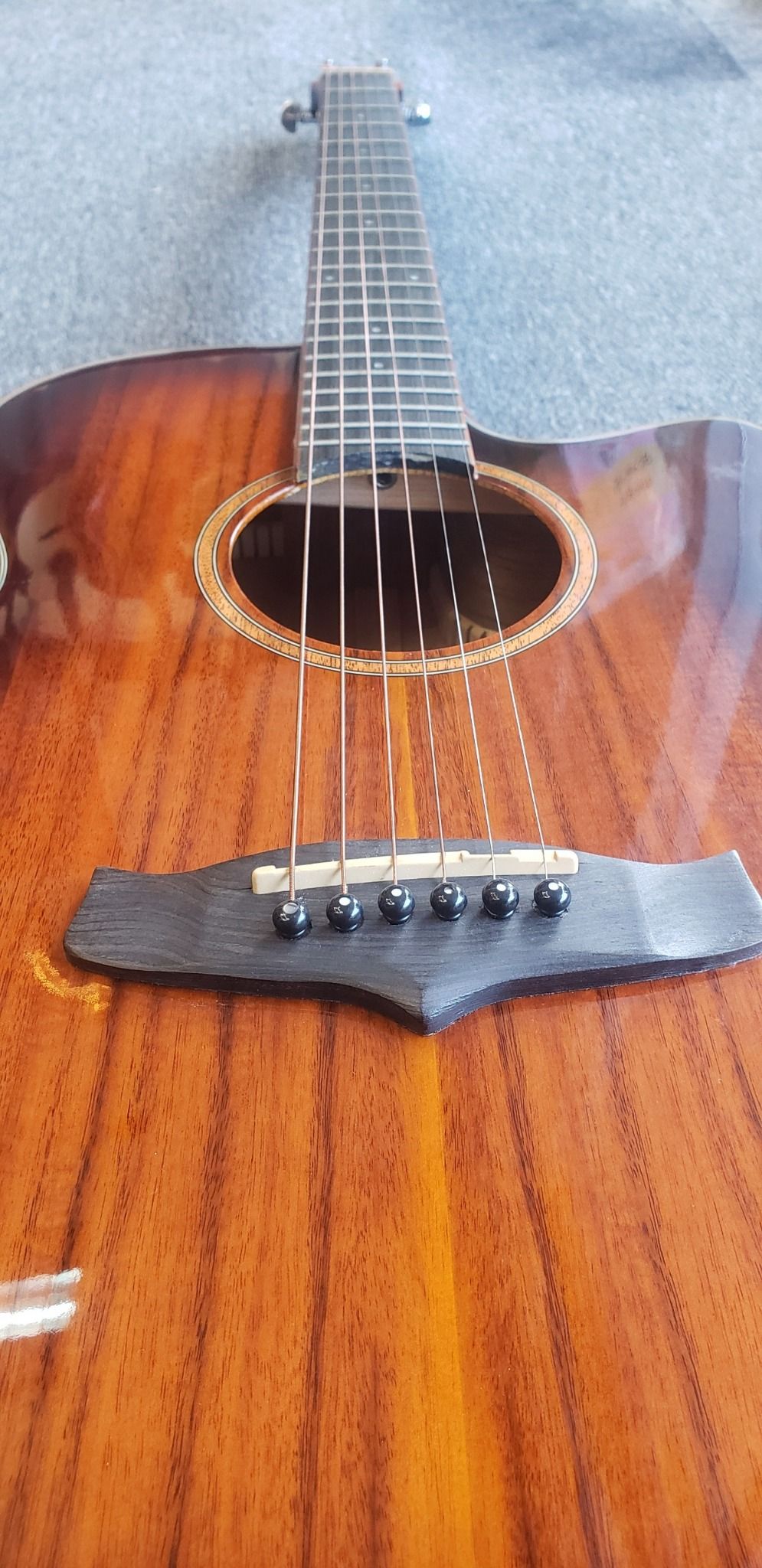 GUITAR THÙNG TANGLEWOOD