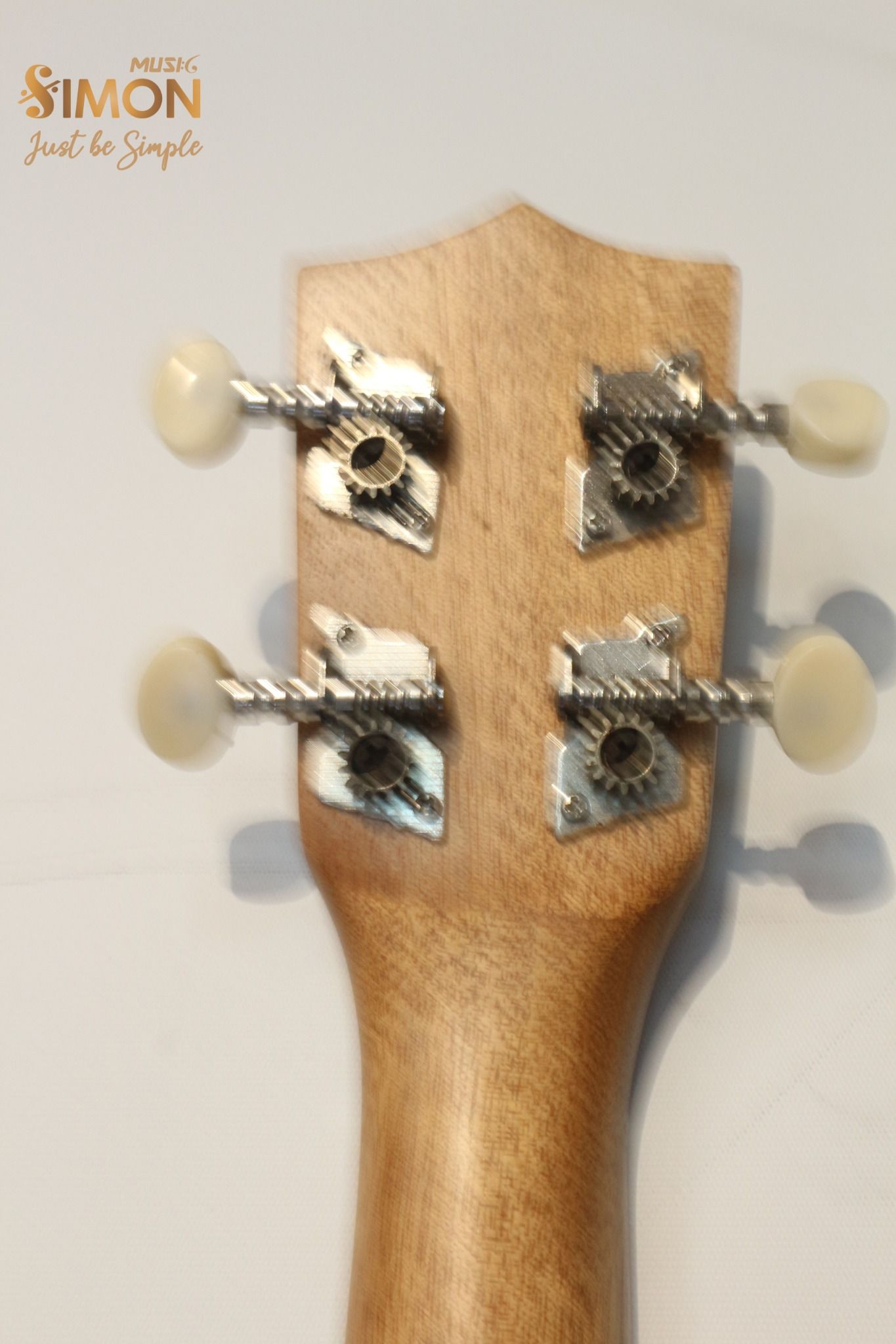 CONCERT UKULELE