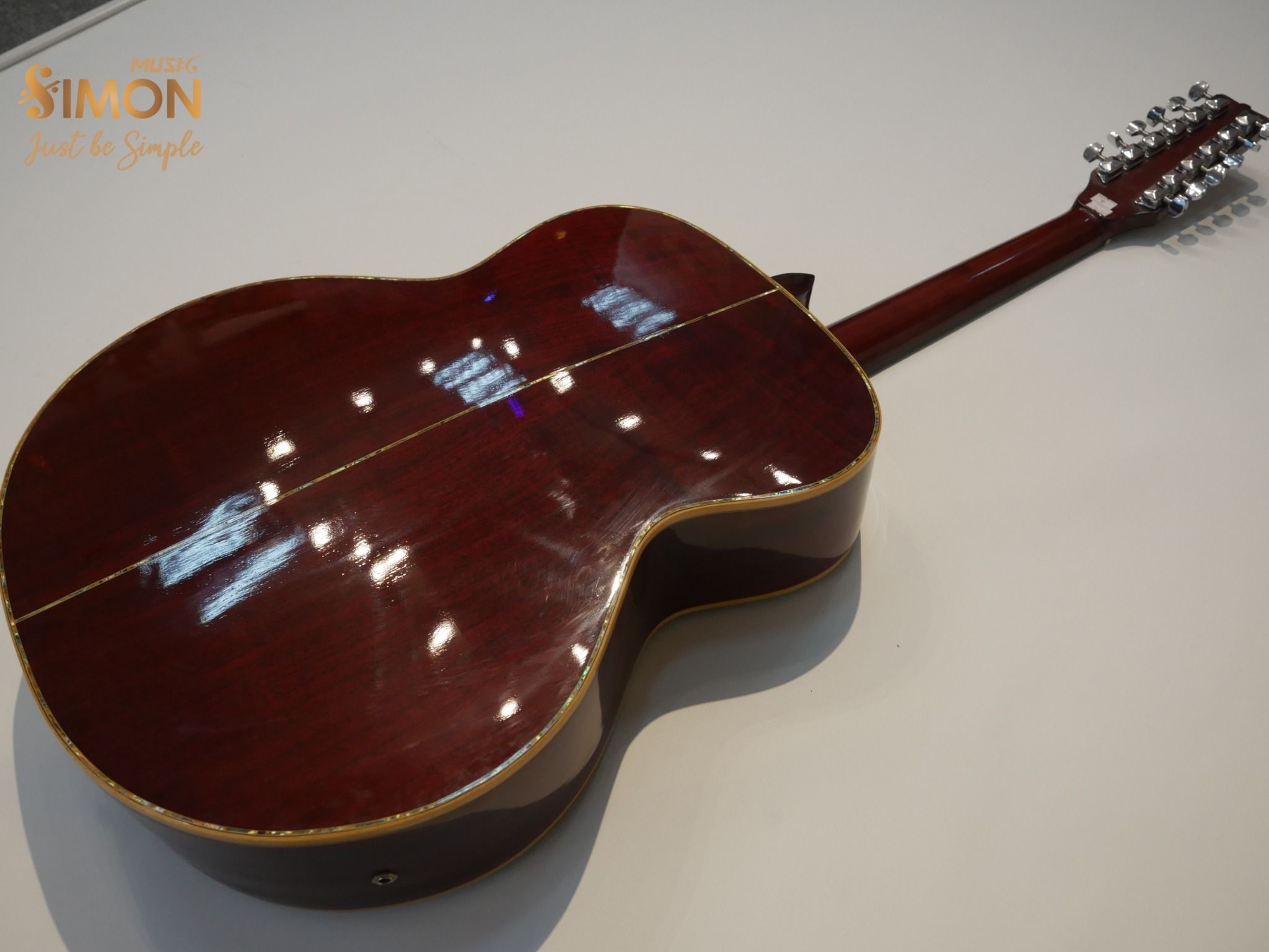 AGUITAR YAMATO 12 STRING